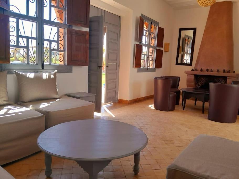 Agora, A La Campagne Proche Marrakech