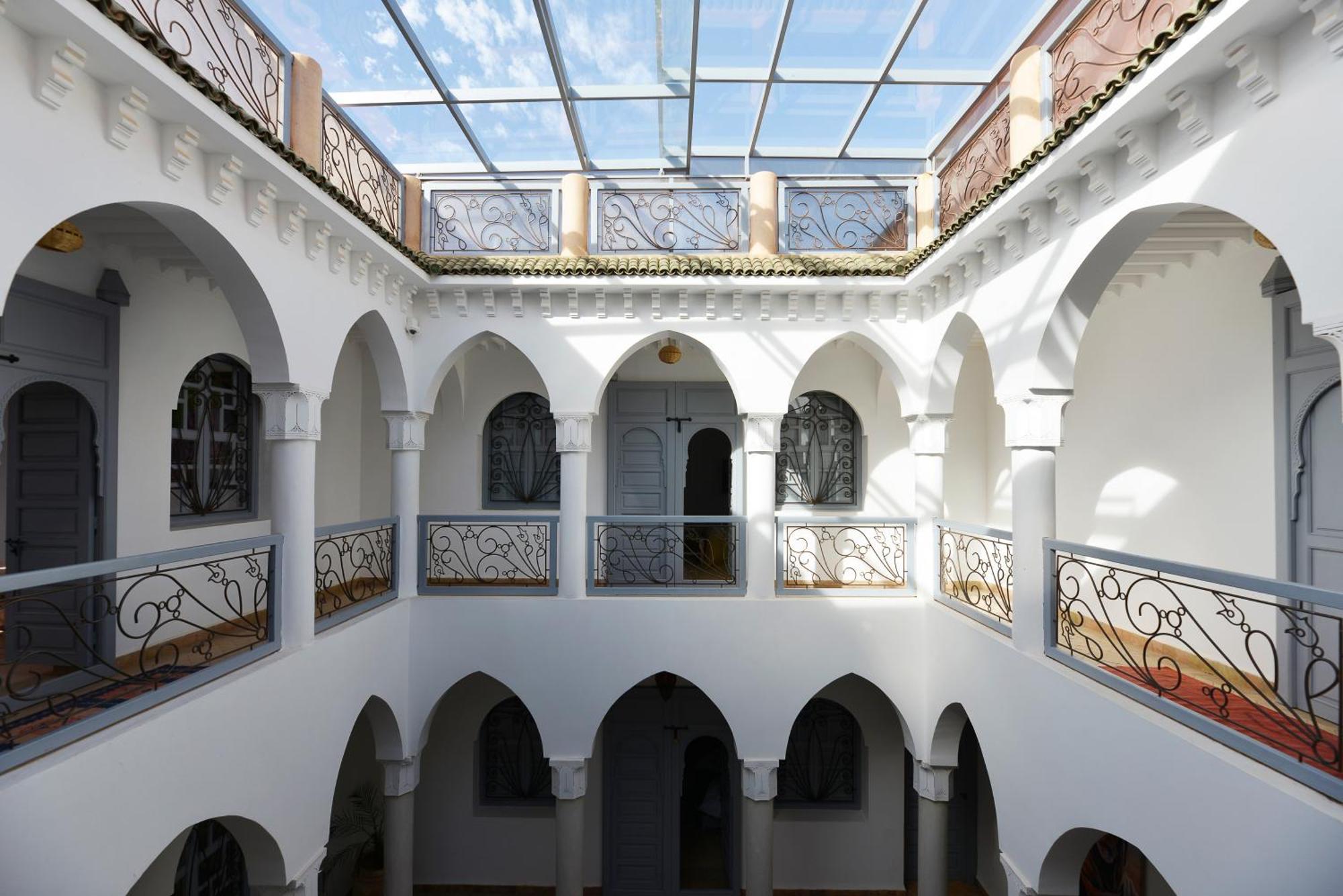 Agora, A La Campagne Proche Marrakech *